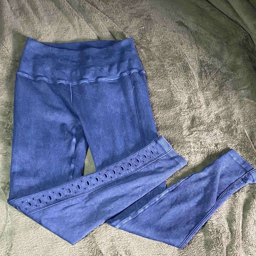 Blue High-Waisted textured Leggings M/L
